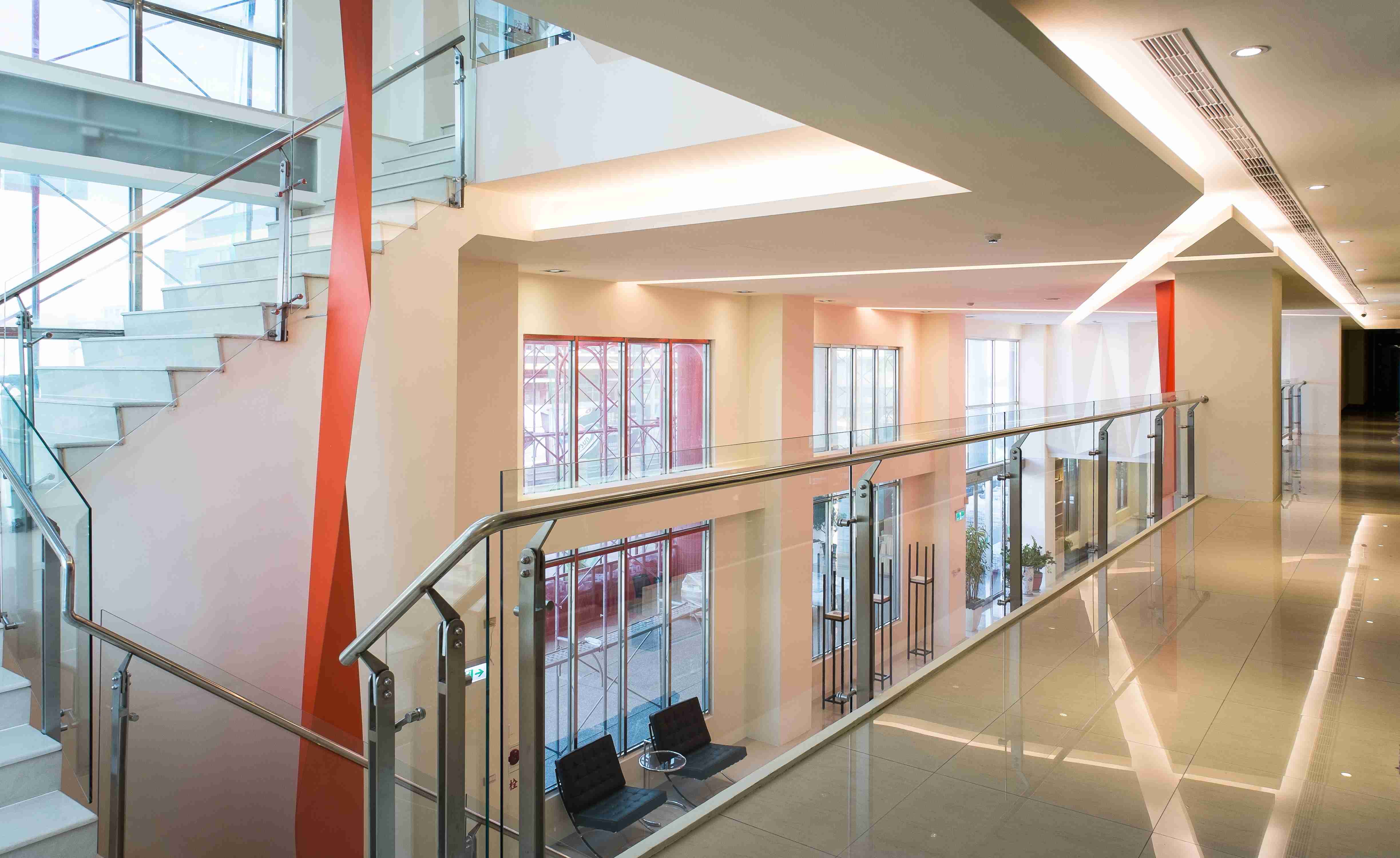 kyid Commercial office space content
